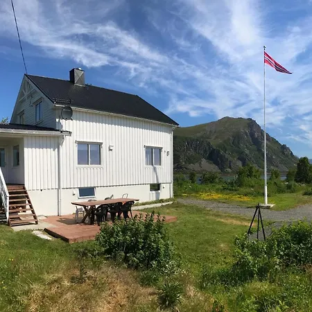 Vestfjorden Panorama Lofoten * Valberg